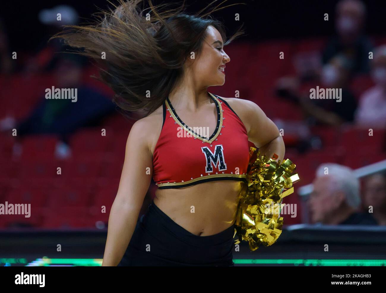 COLLEGE PARK, MD., États-Unis - 02 NOVEMBRE 2022 : les cheerleaders du Maryland se sont produits lors d'un match de basketball féminin entre les Terrapinins du Maryland et les Marauders de Millersville sur 02 novembre 2022, au Xfinity Center, à College Park, Maryland (photo de Tony Quinn-Alay Live News) Banque D'Images
