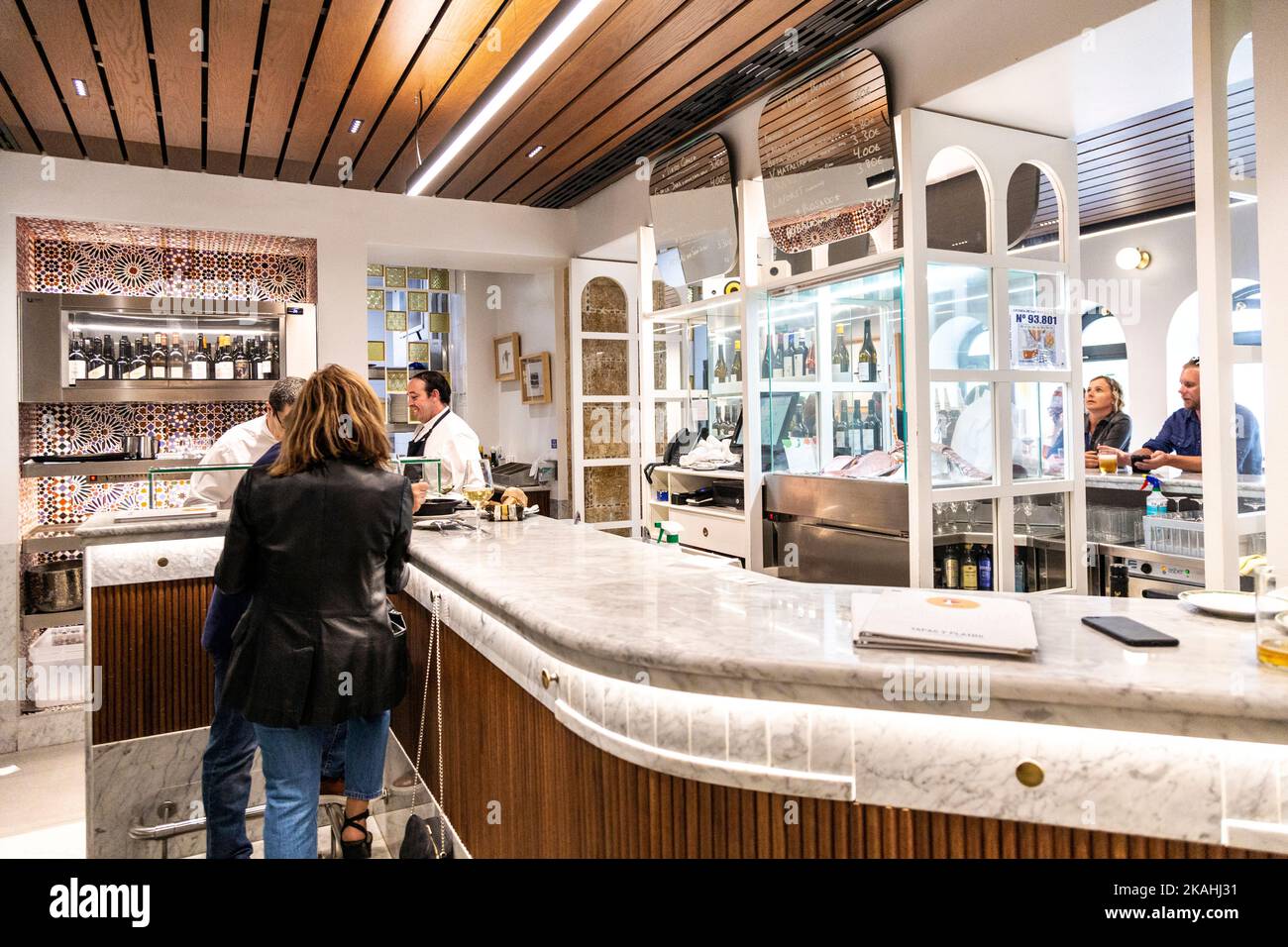 Intérieur du Restaurante El Faro de Cádiz, Cadix, Andalousie, Espagne Banque D'Images