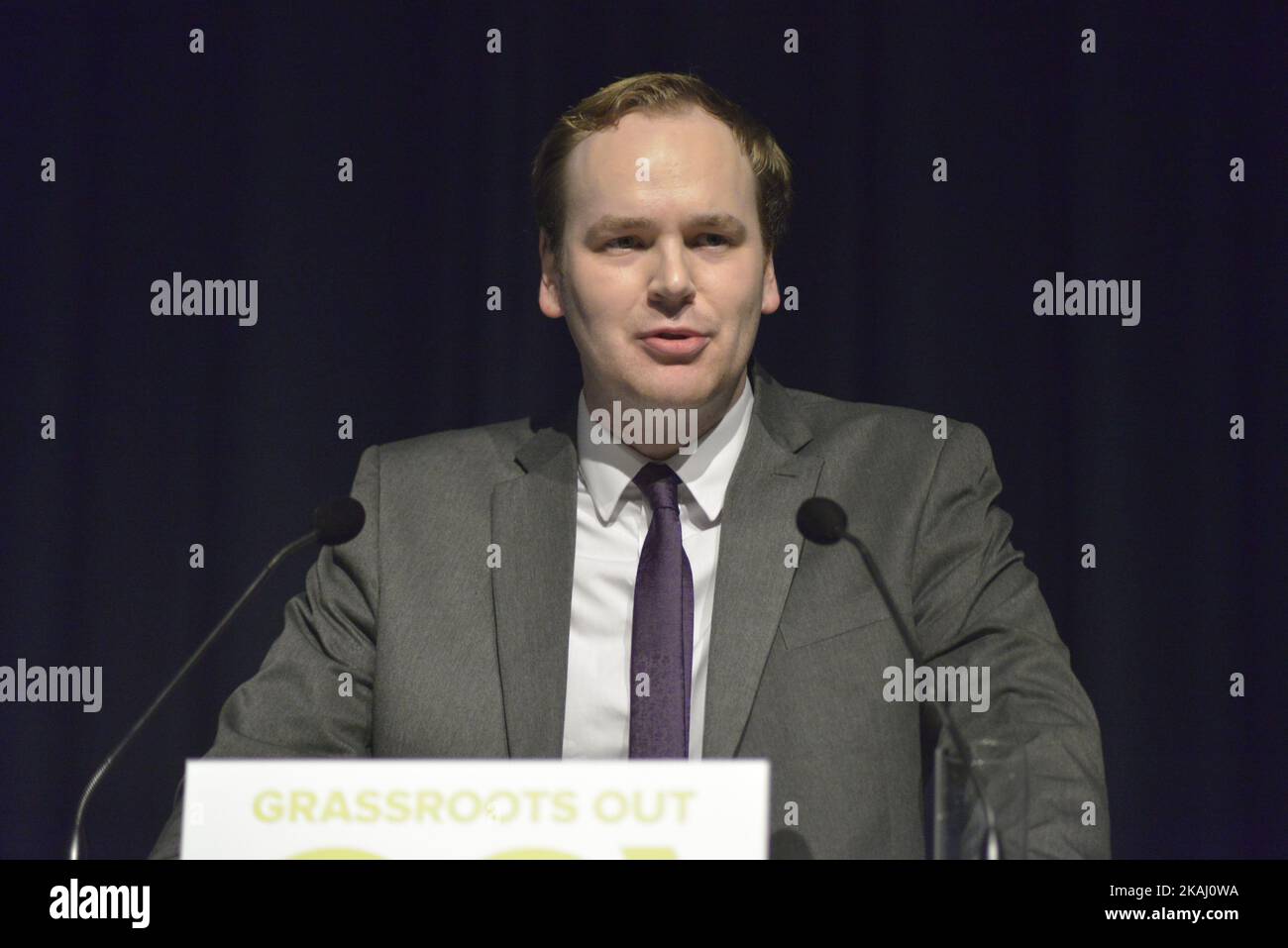 William Wragg, député de Hazel Grove au Parlement du Royaume-Uni, s'est exprimé lors de la campagne de la base à Manchester, Grand Manchester, Angleterre, Royaume-Uni, le vendredi 5th février 2016. La campagne de la base vise à faire sortir le Royaume-Uni de l'Union européenne. (Photo de Jonathan Nicholson/NurPhoto) *** Veuillez utiliser le crédit du champ de crédit *** Banque D'Images