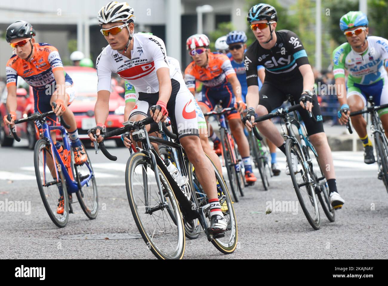 Le champion national japonais, Sho Hatsuyuma, dirige la course de points, lors de la quatrième édition du Tour de France Saitama Criterium. Le samedi 29th octobre 2016, à Saitama, Japon. Photo par Artur Widak *** Veuillez utiliser le crédit du champ de crédit *** Banque D'Images