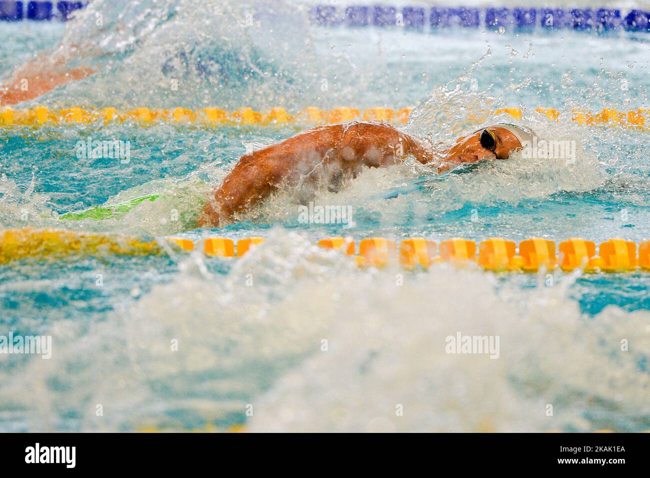 Lorys Bourelly de France participe à la compétition chaleur 10 des hommes 100m Freestyle à Amsterdam Swim Meet dans la piscine Sloterpark à Amsterdam, aux pays-Bas, sur 16 décembre 2016. (Photo par Andy Astfalck/NurPhoto) *** Veuillez utiliser le crédit du champ de crédit *** Banque D'Images