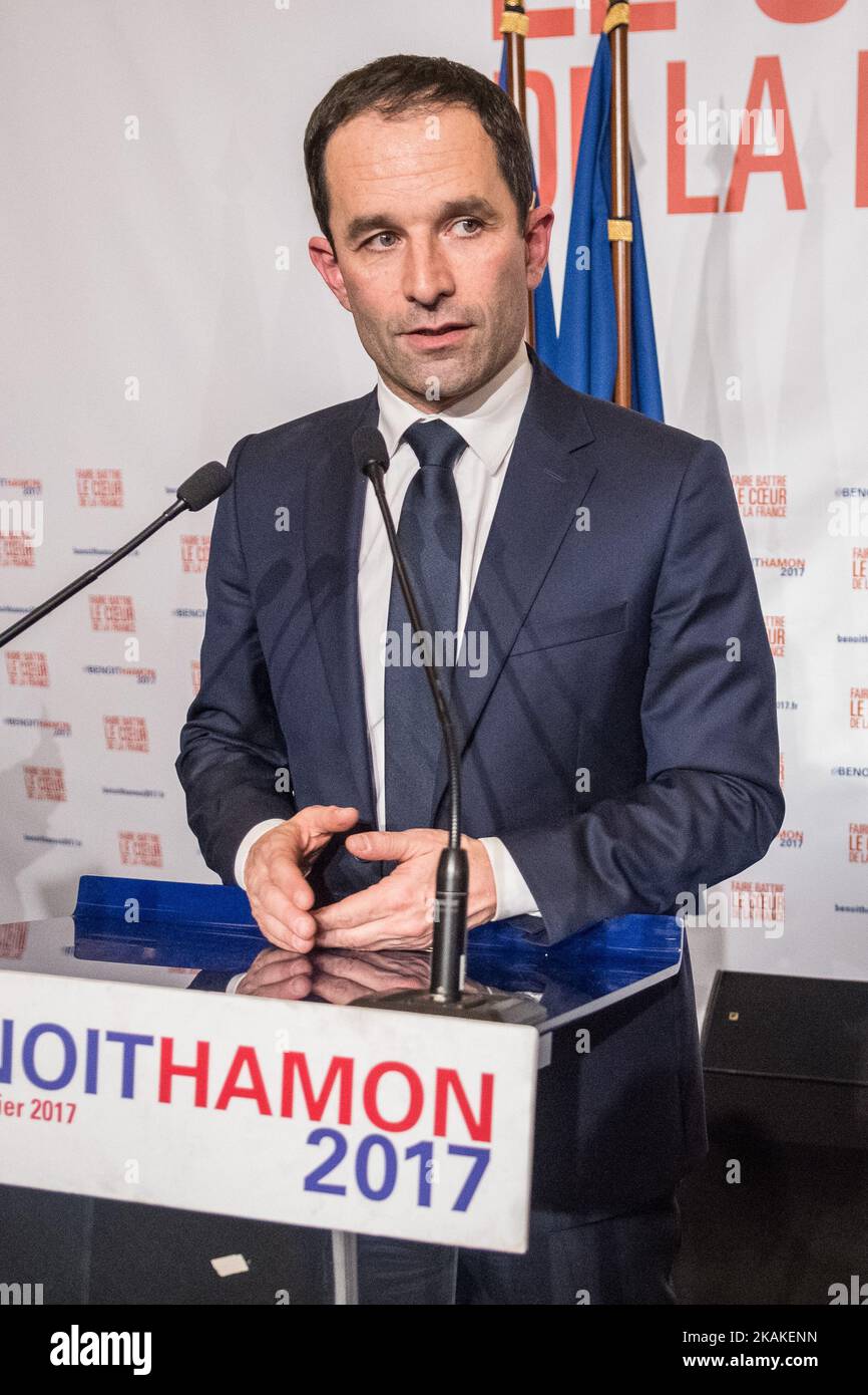 Benoit Hamon, vainqueur des primaires de gauche avant les élections présidentielles de 2017 en France, lors d'un discours à la suite des résultats du second tour de la primaire sur 29 janvier 2017 à Paris, en France. Benoit Hamon est le candidat du Parti socialiste aux élections présidentielles de 2017. (Photo de Julien Mattia/NurPhoto) *** Veuillez utiliser le crédit du champ de crédit *** Banque D'Images