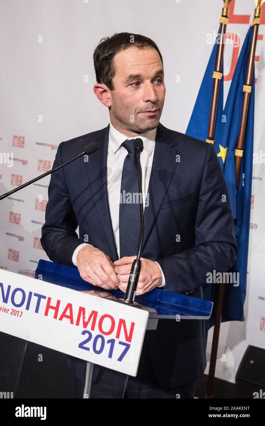 Benoit Hamon, vainqueur des primaires de gauche avant les élections présidentielles de 2017 en France, lors d'un discours à la suite des résultats du second tour de la primaire sur 29 janvier 2017 à Paris, en France. Benoit Hamon est le candidat du Parti socialiste aux élections présidentielles de 2017. (Photo de Julien Mattia/NurPhoto) *** Veuillez utiliser le crédit du champ de crédit *** Banque D'Images