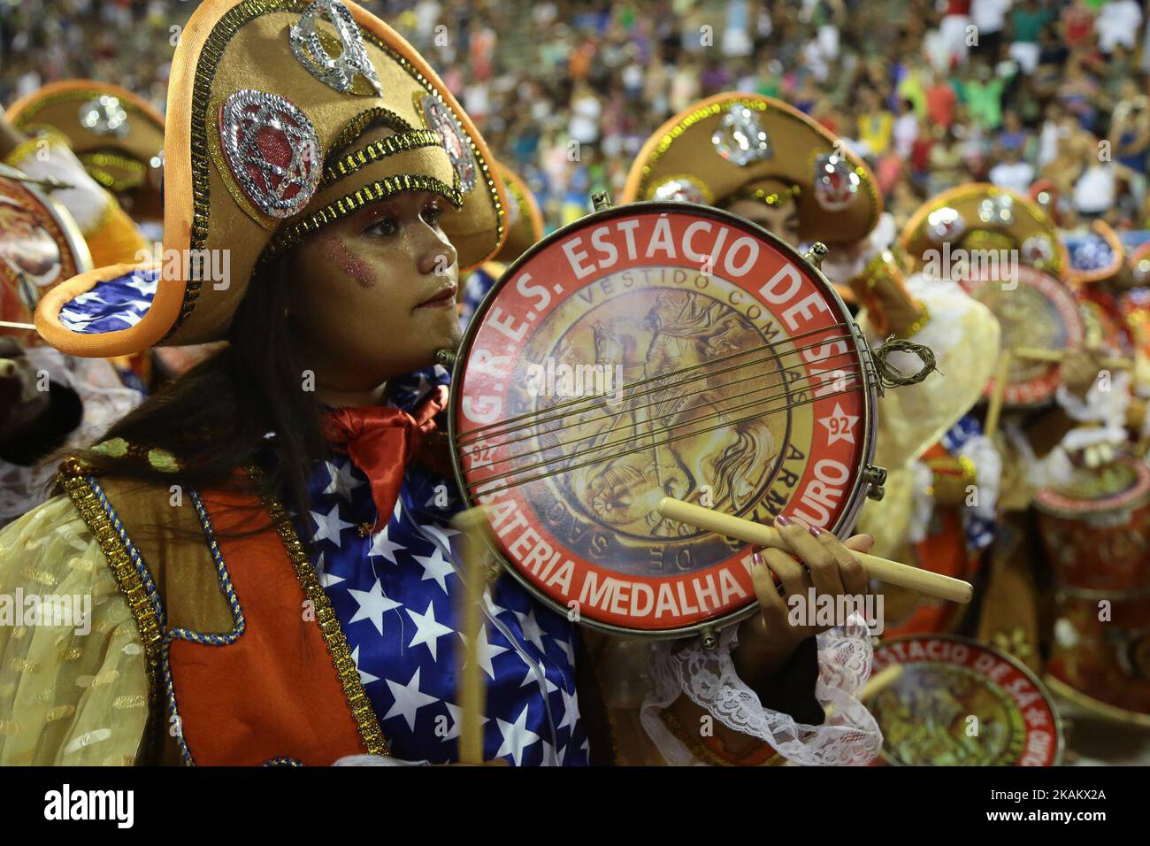 Carnaval de Rio 2017 Ecole de RÉRÉGÉGÉRÉGÉGÉGÉGÉOMIE de Samba Estacio de sa sur 24 février 2017 à Rio de Janeiro, Brésil. (Photo de Gilson Borba/NurPhoto) *** Veuillez utiliser le crédit du champ de crédit *** Banque D'Images