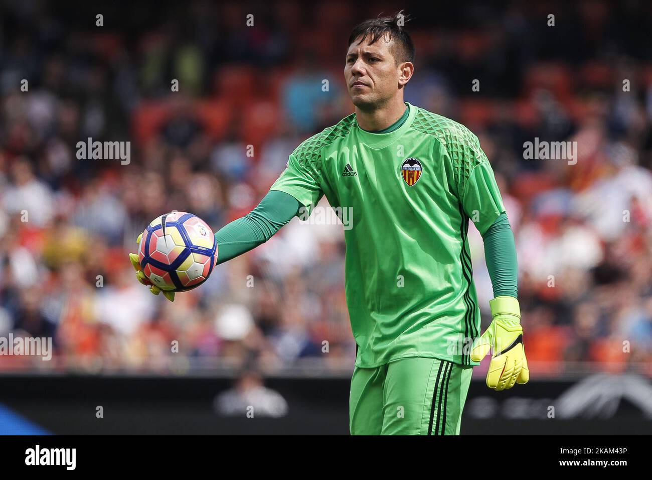 01 Diego Alves de Valence CF pendant le match de football espagnol de la Liga Santander entre Valencia CF vs Real Sporting de Gijon au stade Mestalla sur 11 mars 2017. (Photo de Jose Miguel Fernandez/NurPhoto) *** Veuillez utiliser le crédit du champ de crédit *** Banque D'Images