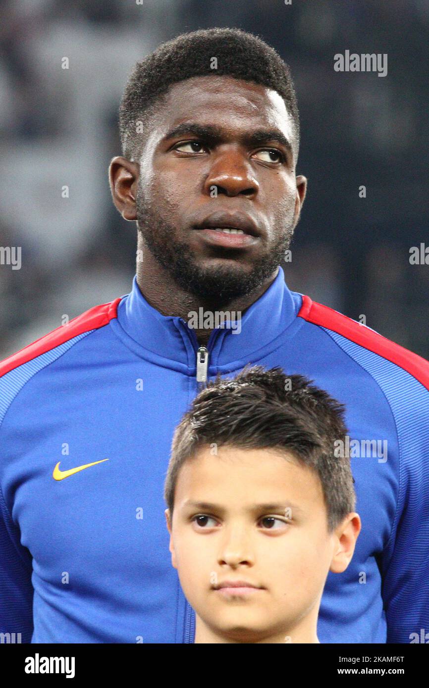 Le défenseur de Barcelone Samuel Umtiti (23) pose pour être photographié avant le match de football de la Ligue des champions de l'UEFA JUVENTUS - BARCELONE le 11/04/2017 au stade Juventus de Turin, Italie. ( Photo de Matteo Bottanelli/NurPhoto) *** Veuillez utiliser le crédit du champ de crédit *** Banque D'Images