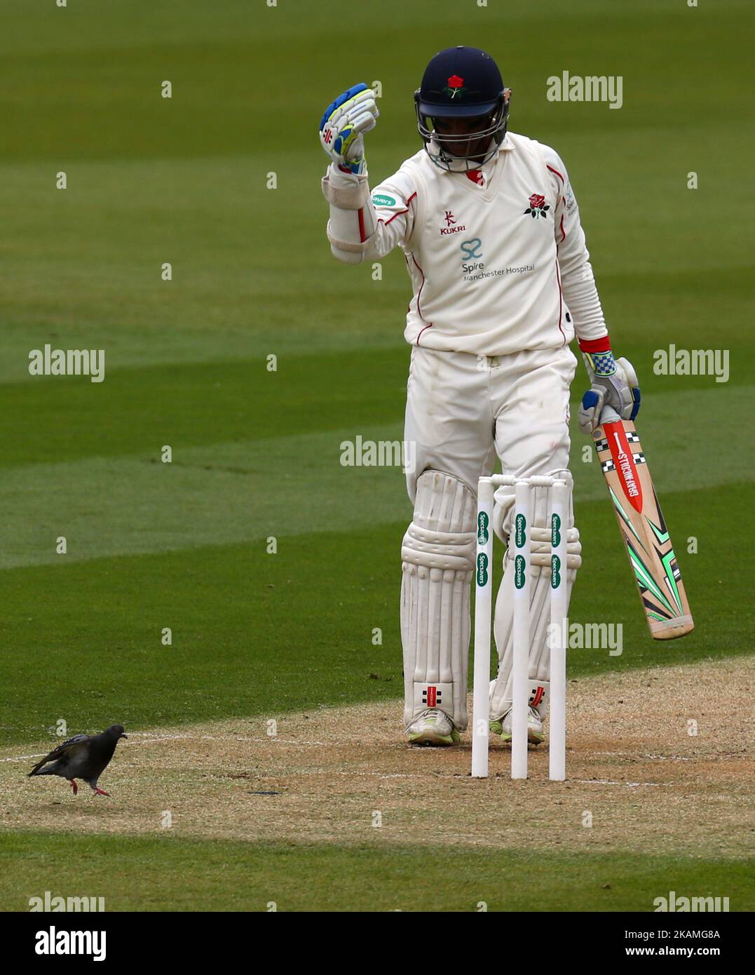 Pendant le Championnat du comté de Specsavers - dividendes un match entre le CCC de Surrey et le CCC du Lancashire au Kia Oval, Londres on 14 avril 2017 (photo de Kieran Galvin/NurPhoto) *** Veuillez utiliser le crédit du champ de crédit *** Banque D'Images