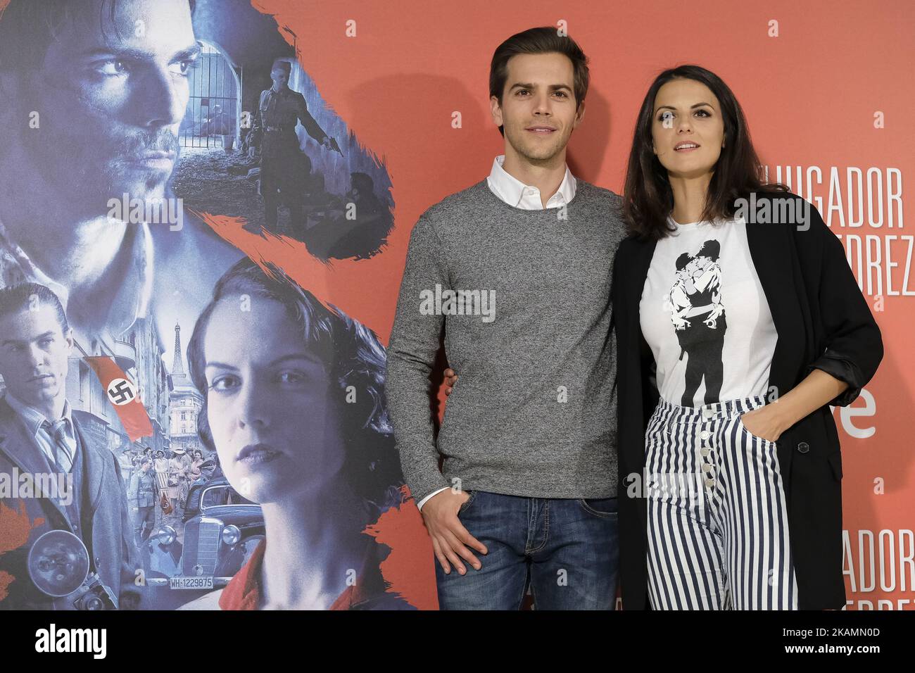 Les acteurs Marc Clotet et Melina Matthews assistent à la préprésentation du film "le joueur d'échecs" dans les cinémas Princesa de Madrid. Espagne 24 avril 2017 (photo d'Oscar Gonzalez/NurPhoto) *** Veuillez utiliser le crédit du champ de crédit *** Banque D'Images