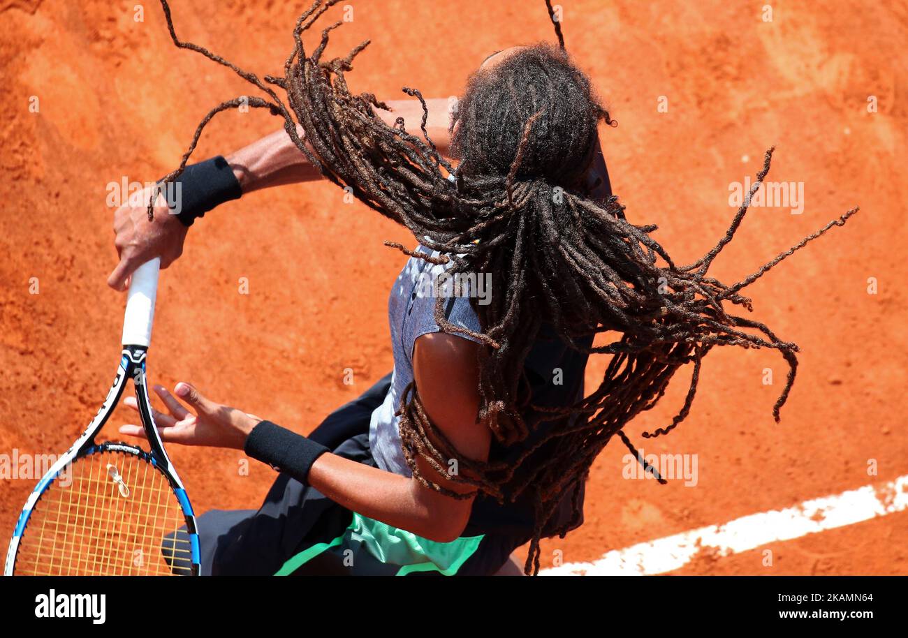 Dustin Brown pendant le match contre Bernard Tomic correspondant à l'Open de Barcelone Banc Sabadell, sur 25 avril 2017. (Photo par Urbanandsport/NurPhoto) *** Veuillez utiliser le crédit du champ de crédit *** Banque D'Images