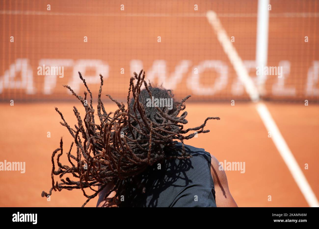 Dustin Brown pendant le match contre Bernard Tomic correspondant à l'Open de Barcelone Banc Sabadell, sur 25 avril 2017. (Photo par Urbanandsport/NurPhoto) *** Veuillez utiliser le crédit du champ de crédit *** Banque D'Images