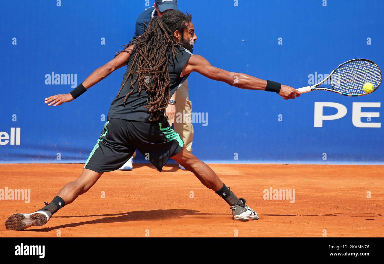 Dustin Brown pendant le match contre Bernard Tomic correspondant à l'Open de Barcelone Banc Sabadell, sur 25 avril 2017. (Photo par Urbanandsport/NurPhoto) *** Veuillez utiliser le crédit du champ de crédit *** Banque D'Images