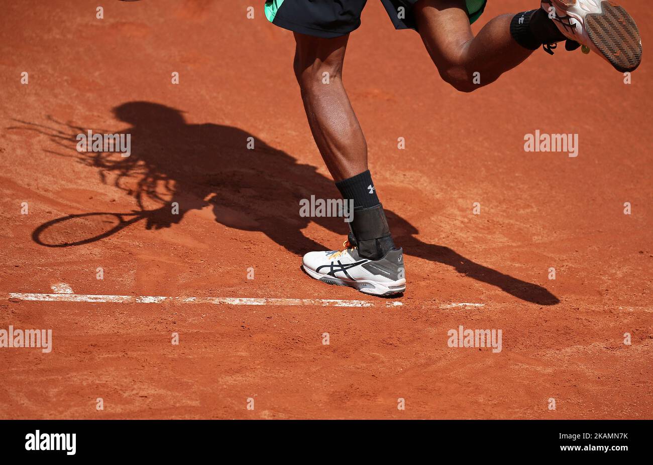 Dustin Brown pendant le match contre Bernard Tomic correspondant à l'Open de Barcelone Banc Sabadell, sur 25 avril 2017. (Photo par Urbanandsport/NurPhoto) *** Veuillez utiliser le crédit du champ de crédit *** Banque D'Images
