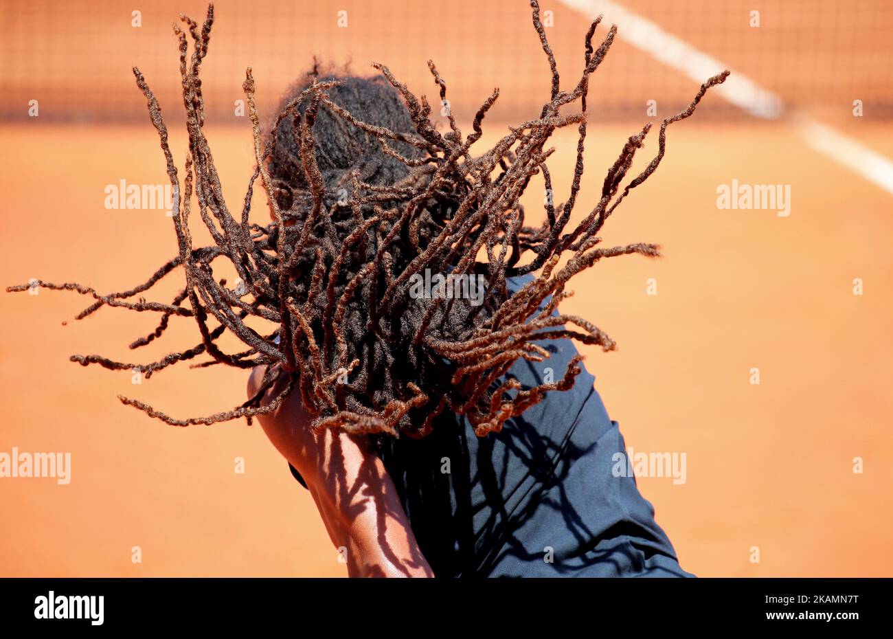 Dustin Brown pendant le match contre Bernard Tomic correspondant à l'Open de Barcelone Banc Sabadell, sur 25 avril 2017. (Photo par Urbanandsport/NurPhoto) *** Veuillez utiliser le crédit du champ de crédit *** Banque D'Images