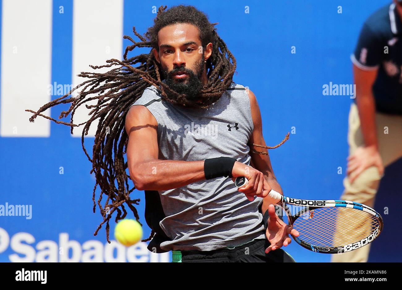 Dustin Brown pendant le match contre Bernard Tomic correspondant à l'Open de Barcelone Banc Sabadell, sur 25 avril 2017. (Photo par Urbanandsport/NurPhoto) *** Veuillez utiliser le crédit du champ de crédit *** Banque D'Images