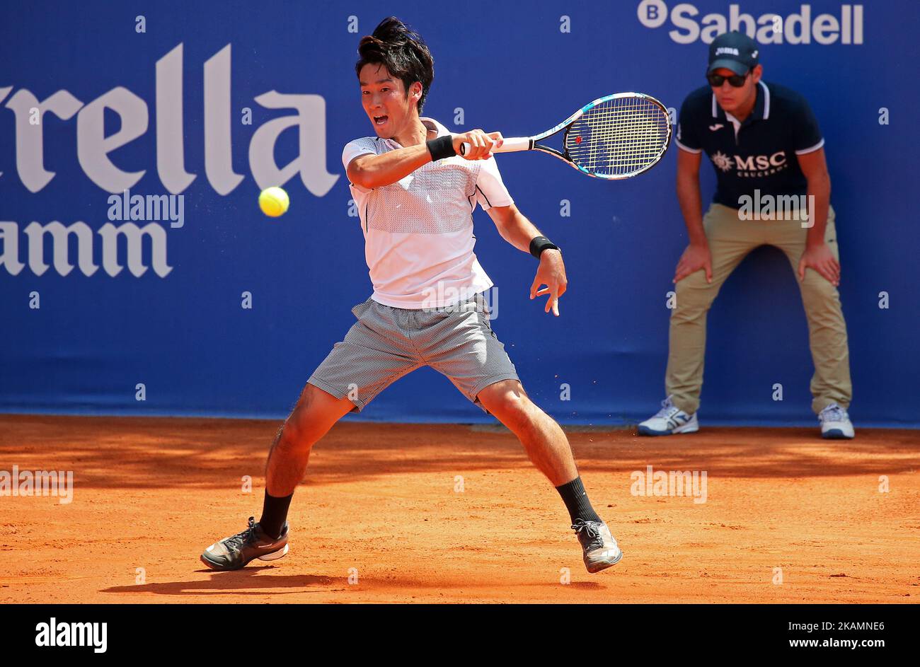 Yuichi Sugita pendant le match contre Richard Gasquet correspondant à l'Open de Barcelone Banc Sabadell, sur 25 avril 2017. (Photo par Urbanandsport/NurPhoto) *** Veuillez utiliser le crédit du champ de crédit *** Banque D'Images