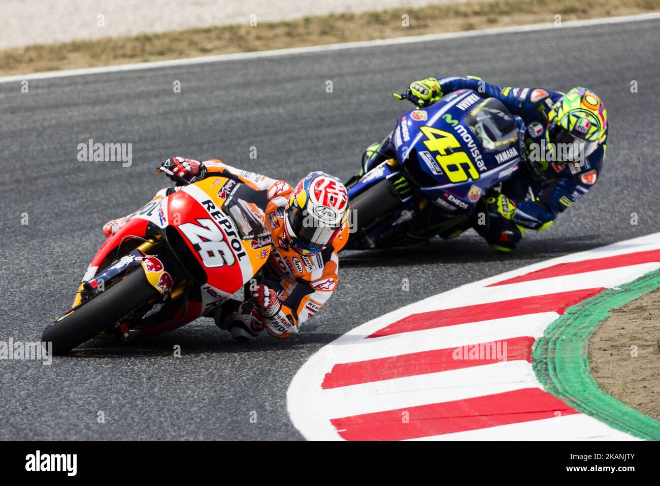 26 Dani Pedrosa d'Espagne de Repsol Honda Team (Honda) et 46 Valentino Rossi d'Italie de Movistar Yamaha moto GP (Yamaha) pendant le Grand Prix Monter énergie Catalogne, au circuit de Barcelone-Catalunya sur 9 juin de 2017. (Photo de Xavier Bonilla/NurPhoto) *** Veuillez utiliser le crédit du champ de crédit *** Banque D'Images