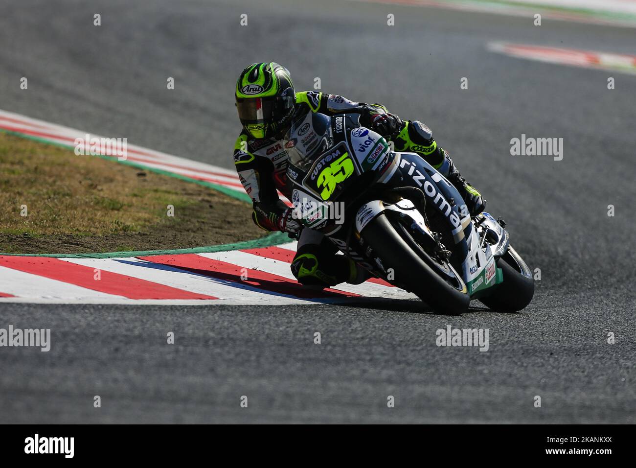 35 Cal Crutchlow de Grande-Bretagne de LCR Honda (Honda) pendant le Grand Prix Monter énergie Catalogne, au circuit de Barcelone-Catalunya sur 10 juin de 2017. (Photo de Xavier Bonilla/NurPhoto) *** Veuillez utiliser le crédit du champ de crédit *** Banque D'Images