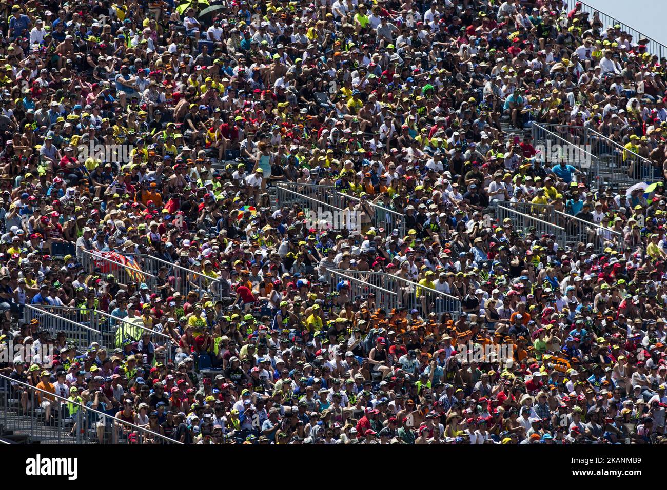 Grands-stans pleins de fans pendant le Grand Prix Monter énergie Catalogne, au circuit de Barcelone-Catalunya sur 11 juin de 2017. (Photo de Xavier Bonilla/NurPhoto) *** Veuillez utiliser le crédit du champ de crédit *** Banque D'Images
