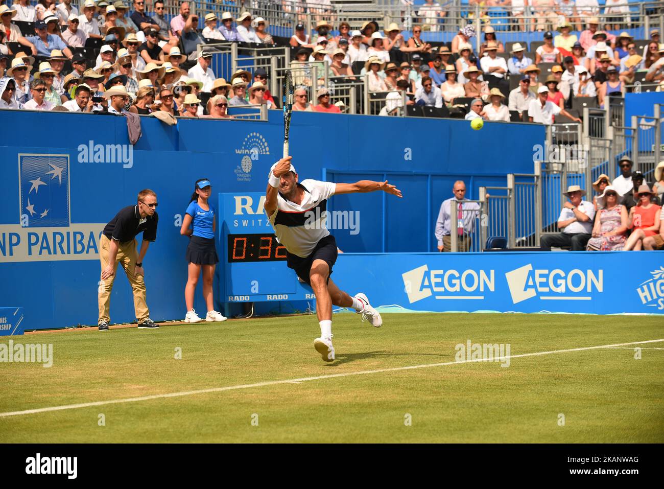 Julien Benneteau (FRA) joue la deuxième manche des Championnats AEGON au Queen's Club, Londres, on 21 juin 2017. (Photo d'Alberto Pezzali/NurPhoto) *** Veuillez utiliser le crédit du champ de crédit *** Banque D'Images