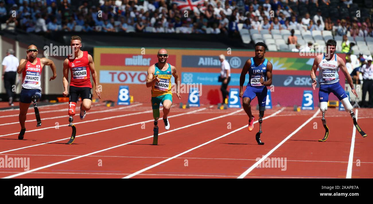 Le G-R Atsushi Yamamoto (JPN), Daniel Wagner (DEN), Scott Reardon (AUS), Desmond Jackson 9USA) et David Henson (GBR) participent aux Championnats du monde d'athlétisme Para 2during IPC de la série 1 de 100m T42 hommes au stade de Londres, à Londres, au Royaume-Uni, sur 17 juillet 2017. (Photo de Kieran Galvin/NurPhoto) *** Veuillez utiliser le crédit du champ de crédit *** Banque D'Images