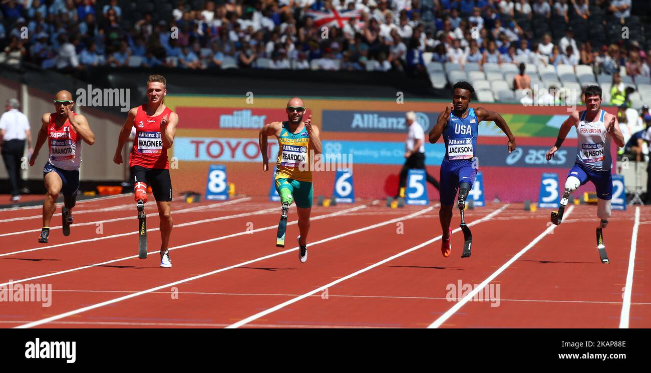 Le G-R Atsushi Yamamoto (JPN), Daniel Wagner (DEN), Scott Reardon (AUS), Desmond Jackson 9USA) et David Henson (GBR) participent aux Championnats du monde d'athlétisme Para 2during IPC de la série 1 de 100m T42 hommes au stade de Londres, à Londres, au Royaume-Uni, sur 17 juillet 2017. (Photo de Kieran Galvin/NurPhoto) *** Veuillez utiliser le crédit du champ de crédit *** Banque D'Images