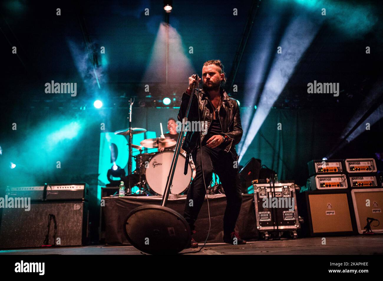 Jay Buchanan, du groupe américain de blues rock, fils rivaux, qui se produit en direct au concert de Carroponte à Milan, en Italie, sur 9 août 2017.(photo de Roberto Finizio/NurPhoto) *** Veuillez utiliser le crédit du champ de crédit *** Banque D'Images