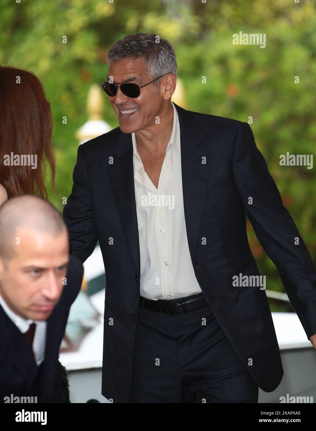 George Clooney et Julianne Moore arrivent à l'hôtel Excelsior à Venise, Italie, sur 1 septembre 2017. (Photo de Matteo Chinellato/NurPhoto) Banque D'Images