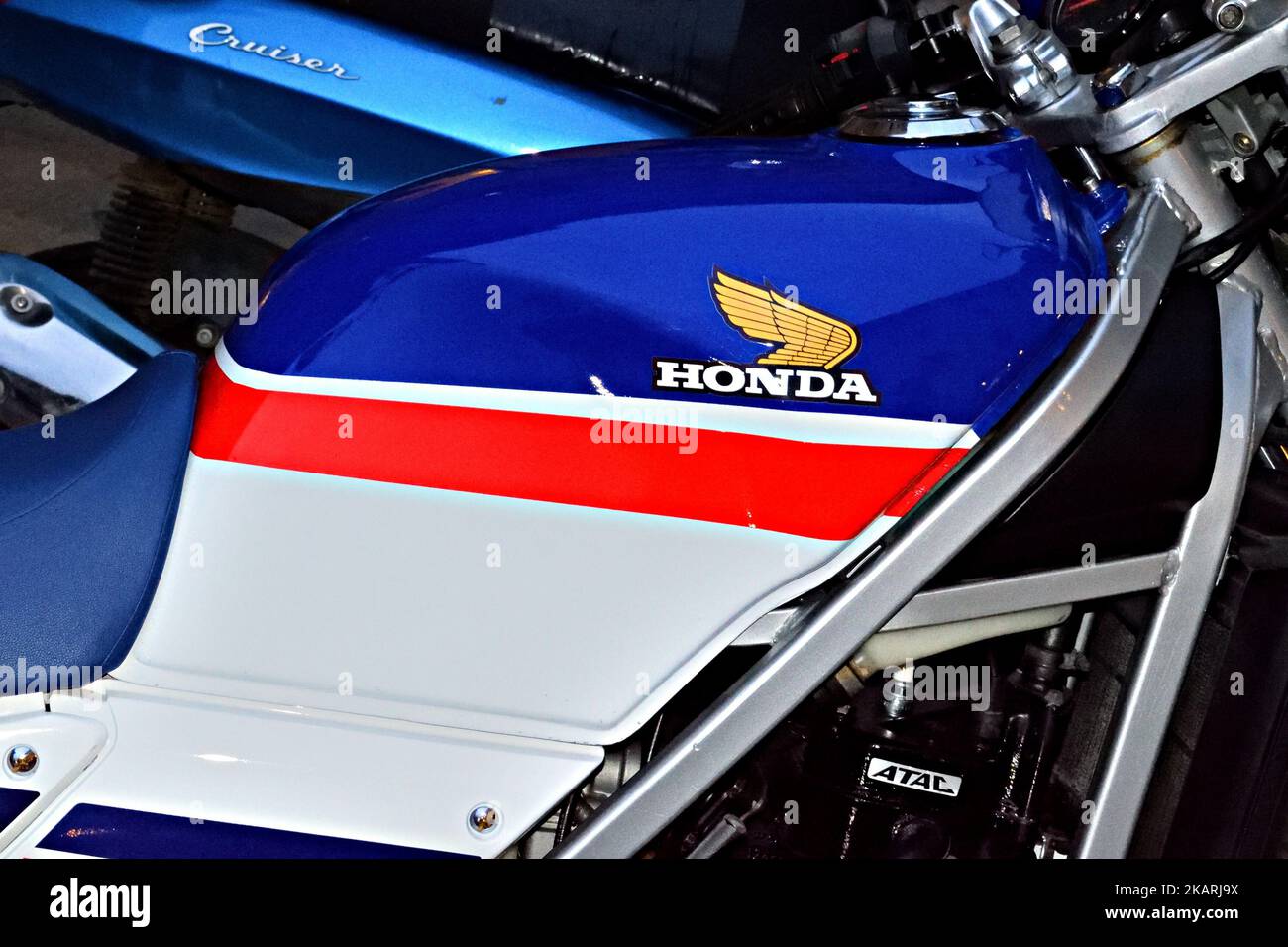 2 Valves Coudées Alu Noir Pour Moto Japonaise - Diamètre 11.3mm - Yamaha Honda Suzuki