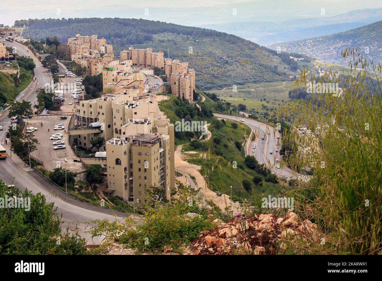 SAFED, ISRAËL - 8 MAI 2011 : c'est l'un des quartiers urbains modernes de la ville de la haute Galilée, qui est l'une des quatre villes saintes pour les Juifs Banque D'Images