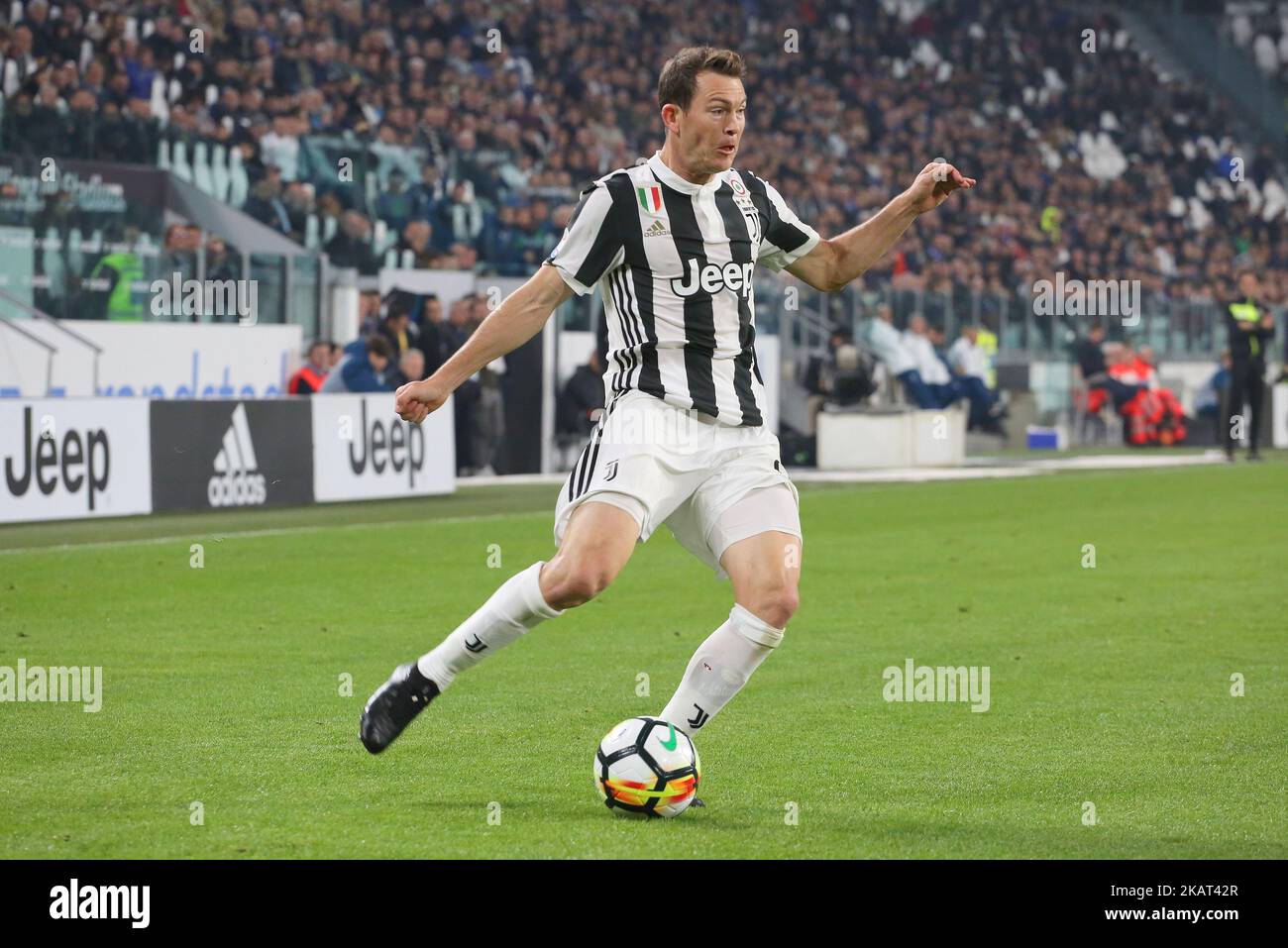 Stephan Lichtsteiner (Juventus FC) pendant la série Un match de football entre Juventus FC et S.P.A.L. 2013 le 25 octobre 2017 au stade Allianz de Turin, Italie. (Photo par Massimiliano Ferraro/NurPhoto) Banque D'Images