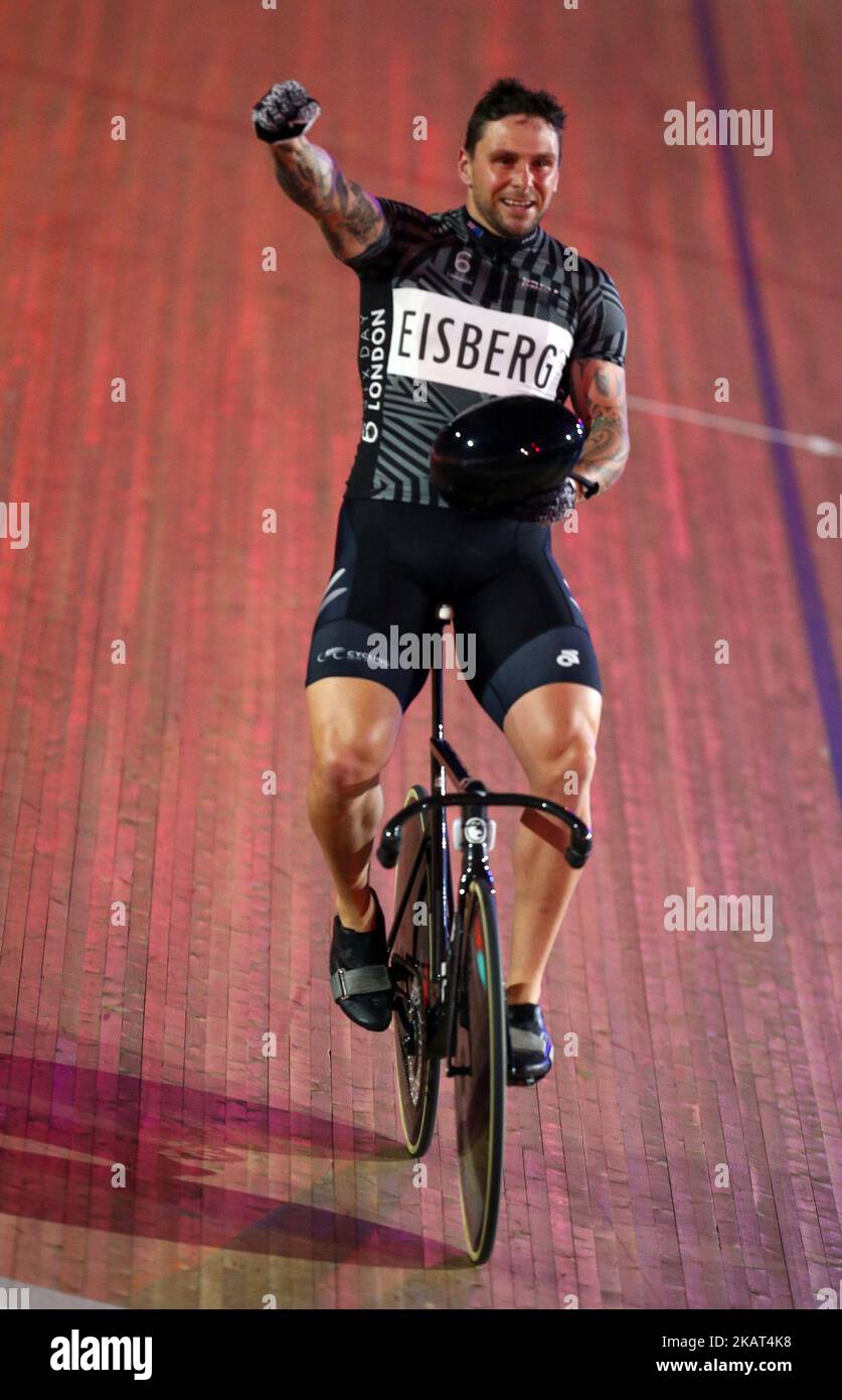 Edward Dawkins (NZL) concourt à l'épreuve de vol 200m pendant le troisième jour de la course de six jours de Londres au Vélodrome de la vallée de Lee sur 26 octobre 2017, à Londres, en Angleterre. (Photo de Kieran Galvin/NurPhoto) Banque D'Images