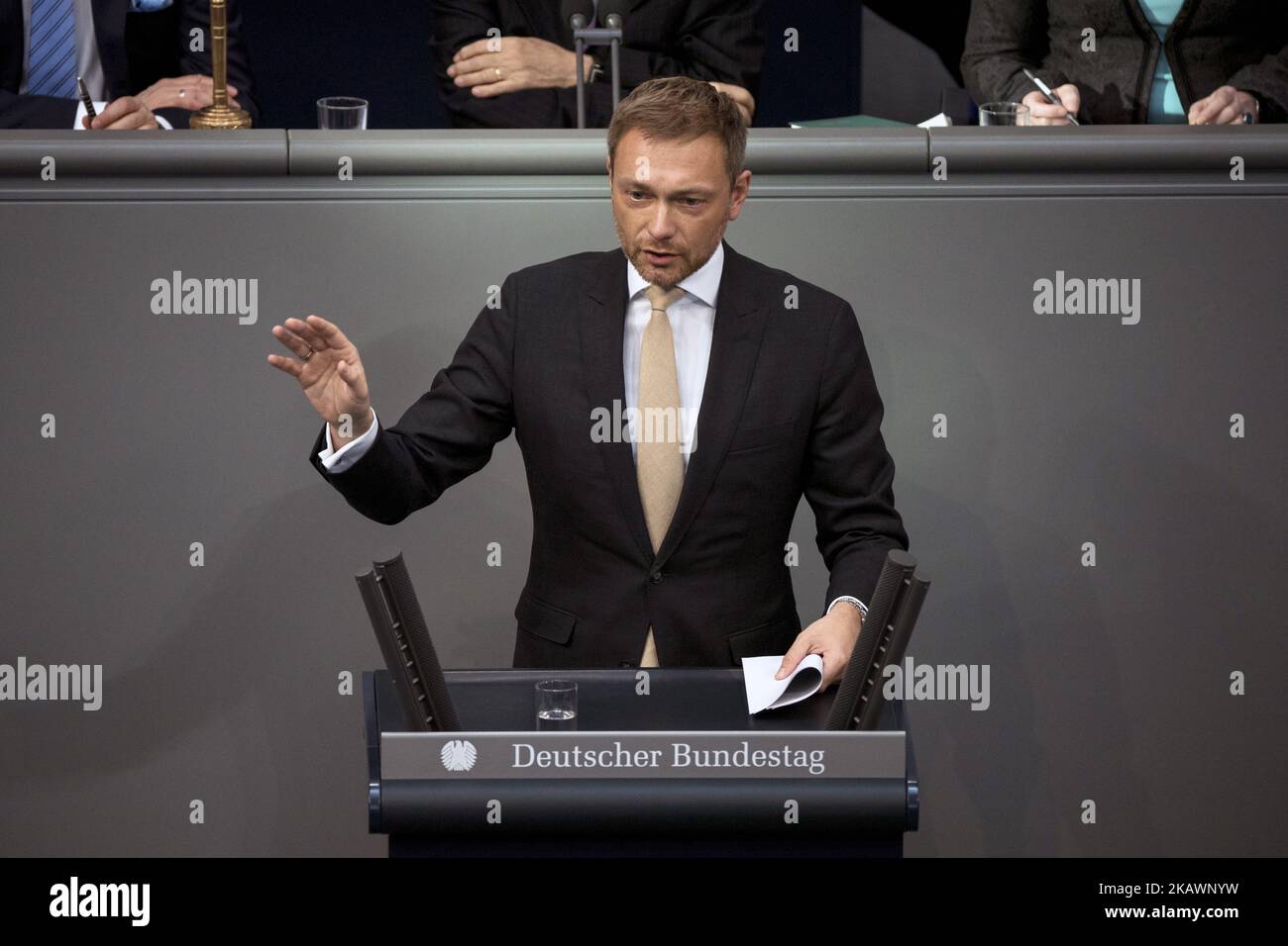 Le Président du Parti démocratique libre (FDP) Christian Lindner tient une session plénière au Bundestag (Chambre basse du Parlement) à Berlin, Allemagne sur 22 février 2018 en 14. (Photo par Emmanuele Contini/NurPhoto) Banque D'Images
