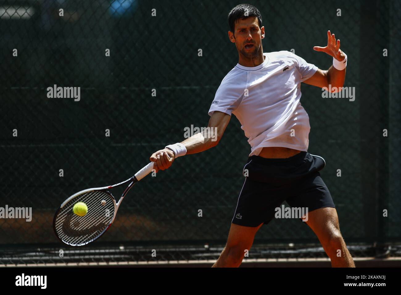 Novak Djokovic de Serbie formation pendant l'Open de Barcelone Banc Sabadell 66º Trofeo Conde Godo au Reial Club Tenis Barcelone le 24 avril 2018 à Barcelone. (Photo par Xavier Bonilla/NurPhoto) Banque D'Images