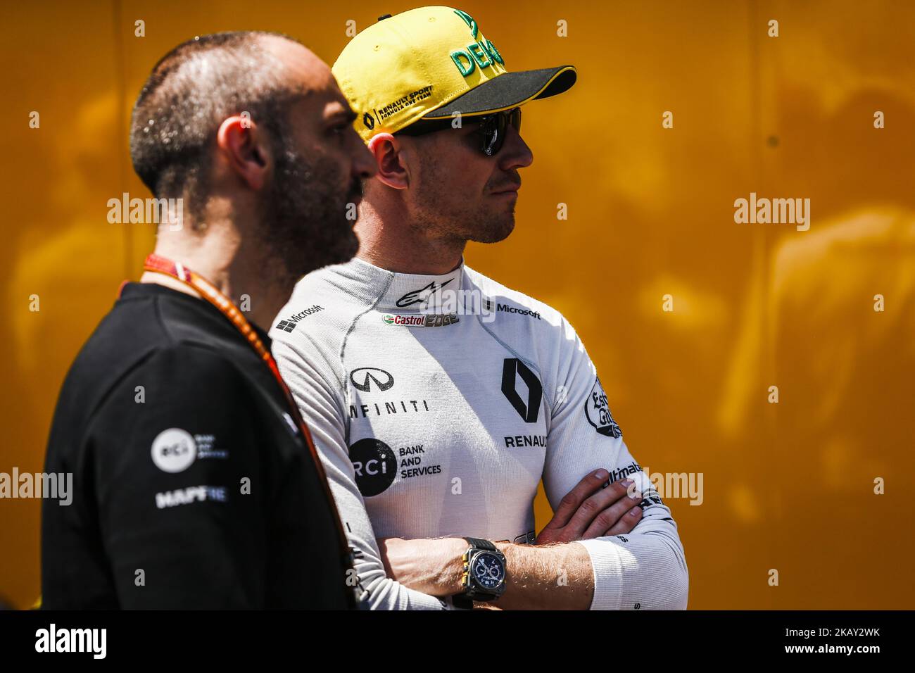 Cyril Abiteboul Renault Sport F1 RS18 Directeur gérant parlant au 27 Nico Hulkenberg d'Allemagne Portrait de l'équipe Renault Sport F1 lors du Grand Prix de Formule 1 de Monaco à Monaco le 25th mai 2018 à Montecarlo, Monaco. (Photo par Xavier Bonilla/NurPhoto) Banque D'Images