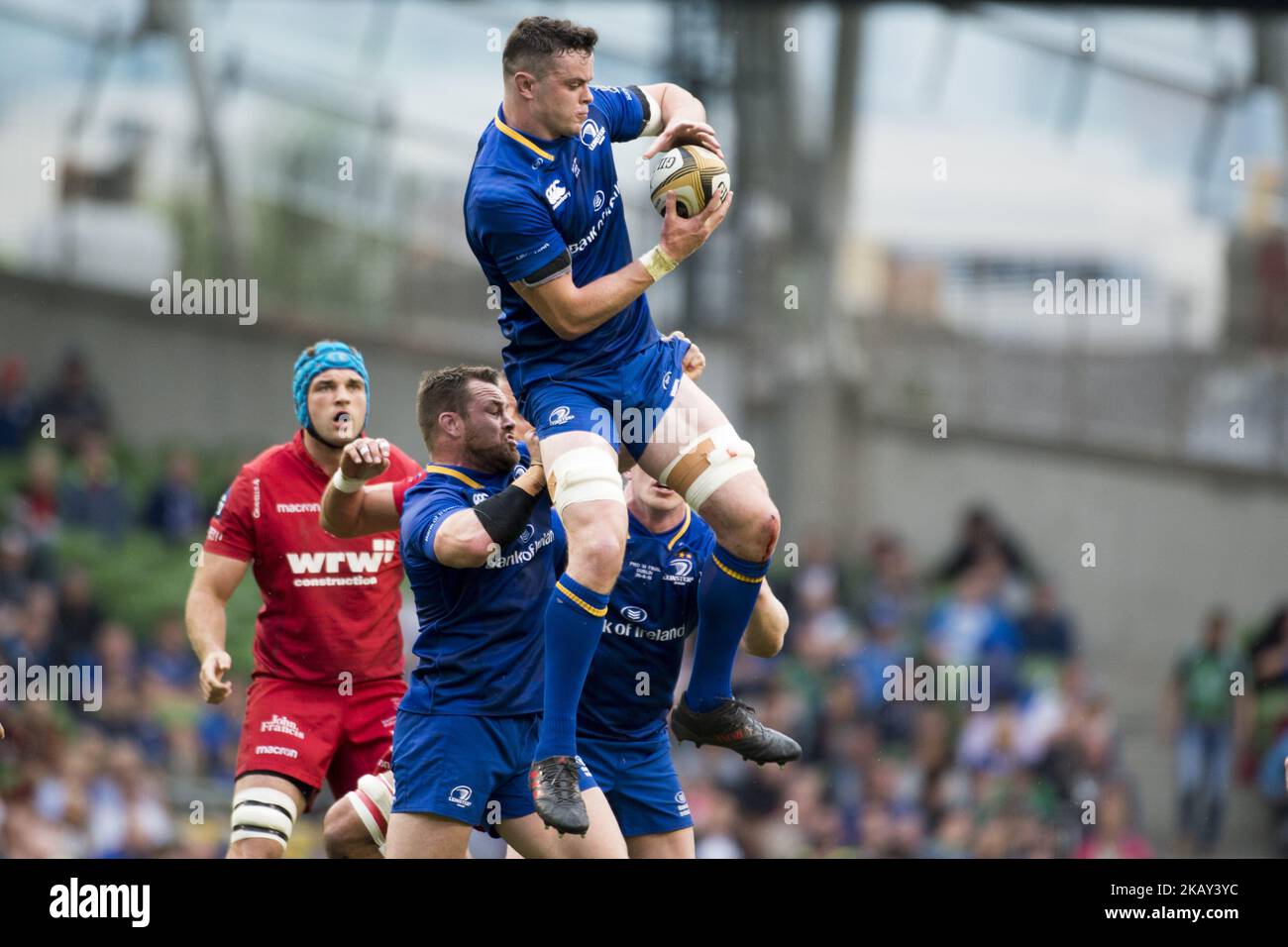 James Ryan de Leinster avec le ballon lors du match de finale Guinness PRO14 entre Leinster Rugby et Scarlets au stade Aviva de Dublin, Irlande sur 26 mai 2018 (photo par Andrew Surma/NurPhoto) Banque D'Images