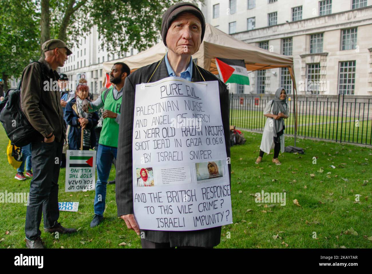 Propalestinien protestant. Les Palestiniens et ceux qui soutiennent la Palestine ont protesté à Londres, au Royaume-Uni, le 5 juin 2018, condamnant les récents meurtres dans la bande de Gaza. (Photo par Alex Cavendish/NurPhoto) Banque D'Images