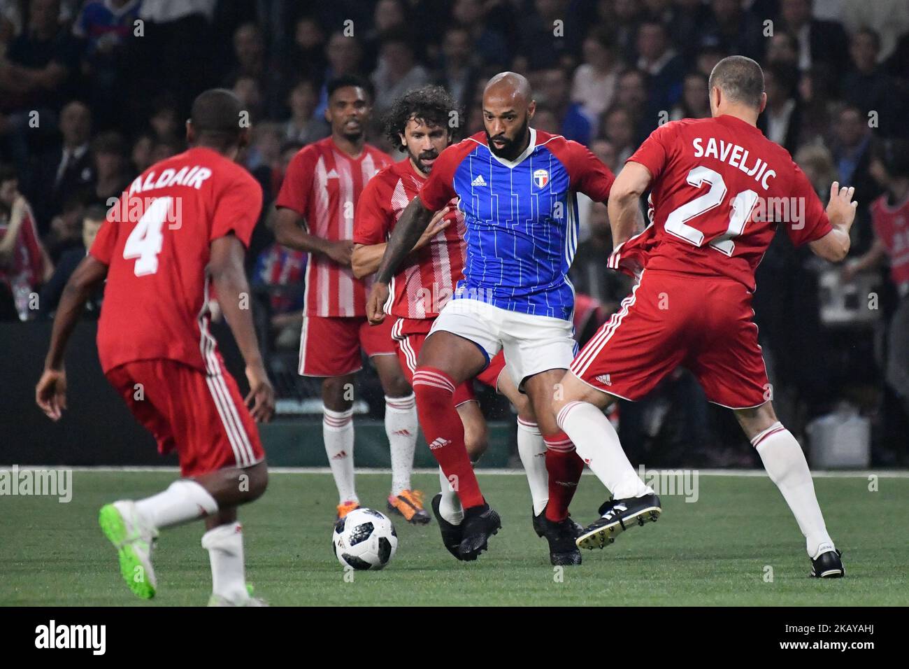 Thierry Henry lors d'une exposition de football entre l'équipe nationale française de football de la coupe du monde 1998 et la FIFA 98 composée d'anciens joueurs internationaux, pour marquer le 20th anniversaire de la victoire de la coupe du monde 1998 en France, sur 12 juin 2018 à l'arène U de Nanterre, près de Paris. (Photo de Julien Mattia/NurPhoto) Banque D'Images