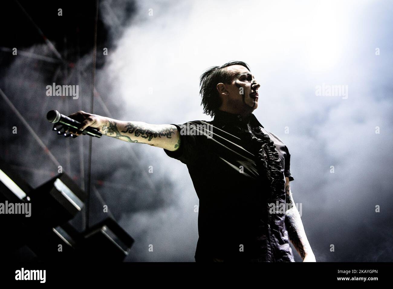 La chanteuse et compositrice américaine Marilyn Manson se produit en direct à Milan, en Italie, sur 19 juin 2018. (Photo de Roberto Finizio/NurPhoto) Banque D'Images