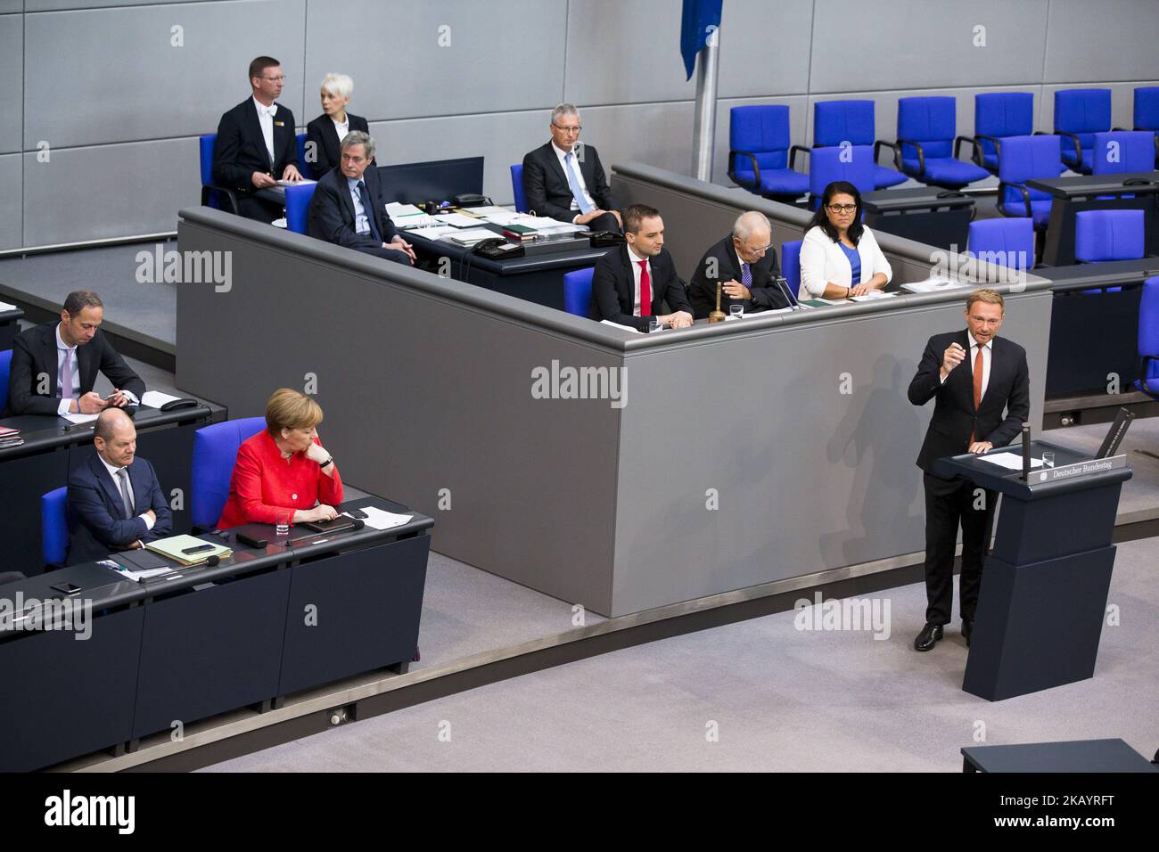 Le Président du Parti démocratique libre Christian Lindner (R) prend la parole lors de la session plénière du Bundestag de 45th Chambre basse du Parlement allemand à Berlin, Allemagne sur 4 juillet 2018. (Photo par Emmanuele Contini/NurPhoto) Banque D'Images