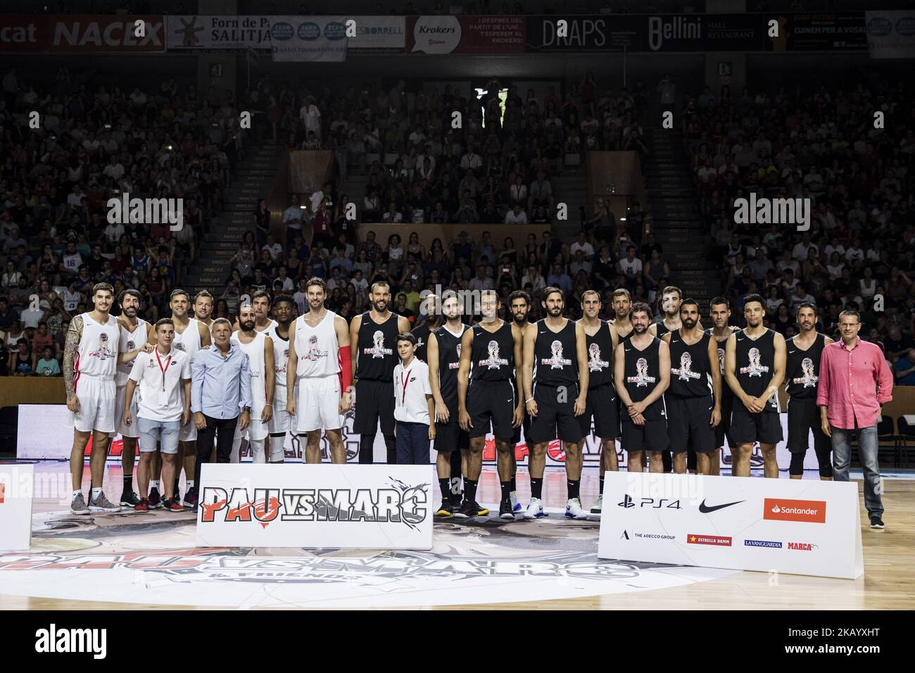 Les joueurs pendant la charité et l'amicale match Pau Gasol contre Marc Gasol, avec les joueurs européens et américains de la NBA pour aider les jeunes joueurs de basket-ball et les équipes de développement à Fontajau Pavillion, Gérone, le 8 juillet 2018. (Photo par Xavier Bonilla/NurPhoto) Banque D'Images