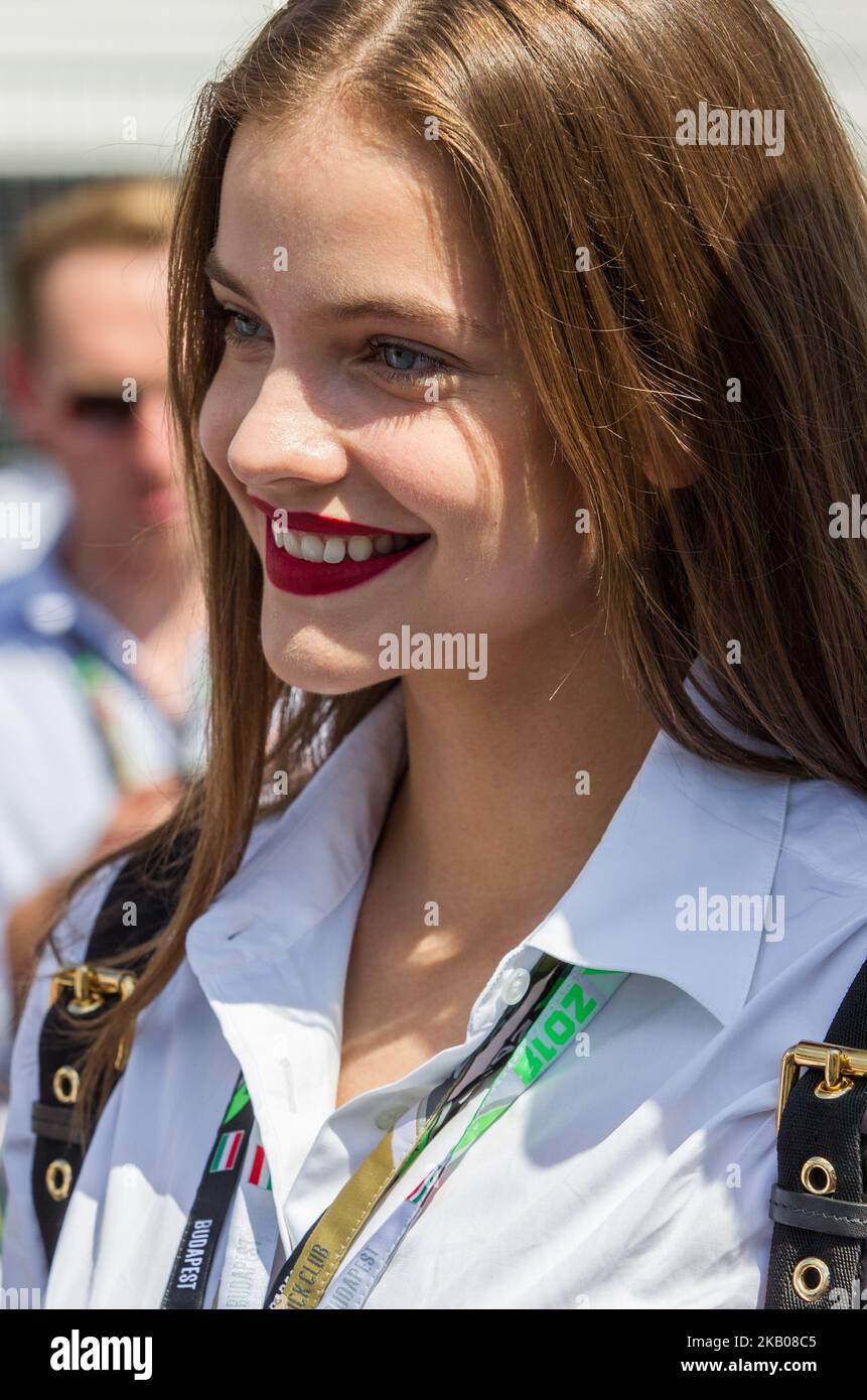 Modell hongrois Barbara Palvin sur la grille avant la course au Grand Prix de Formule 1 de Rolex hongrois le 29 juillet 2018 à Mogyoród, Hongrie. (Photo de Robert Szaniszló/NurPhoto) Banque D'Images