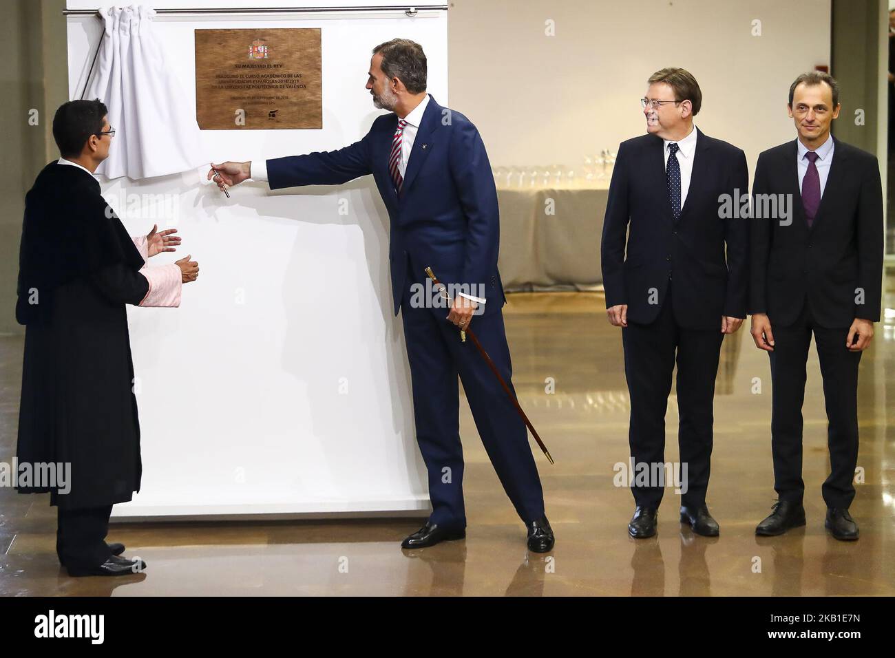 Le roi espagnol Felipe VI inaugure l'année académique à l'Université de Valence avec Francisco Mora (L) Ximo Puig (2R) et Pedro Duque (R) à l'Universidad Politecnica de Valencia sur 25 septembre 2018. (Photo de Jose Miguel Fernandez/NurPhoto) Banque D'Images