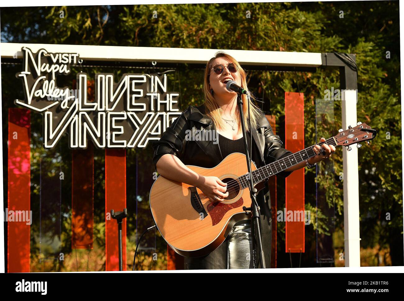 Sainte-Hélène, États-Unis. 02nd novembre 2022. Rosa Linn se produit le jour 2 de Live in the Vineyard 2022 à Raymond Vineyard on 02 novembre 2022 à Napa, Californie. Photo: Casey Flanigan/imageSPACE/Sipa USA crédit: SIPA USA/Alay Live News Banque D'Images