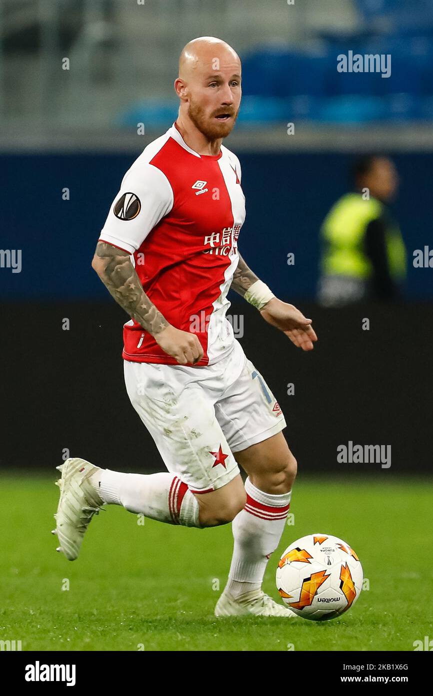 Miroslav Stoch de SK Slavia Prague en action pendant le match du groupe C de l'UEFA Europa League entre le FC Zenit Saint-Pétersbourg et le SK Sparta Prague au stade de Saint-Pétersbourg sur 4 octobre 2018 à Saint-Pétersbourg, en Russie. (Photo de Mike Kireev/NurPhoto) Banque D'Images