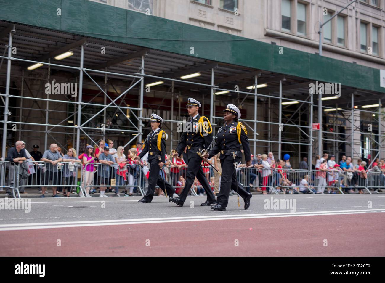 Les gens participent à la 7 octobre 2018 annuelle de la Fête de la Pulaski 81th à New York. Le défilé rend hommage au général Casimir Pulaski, un immigrant polonais qui a commandé la cavalerie américaine pendant la guerre d'indépendance. (Photo par Mohammad Hamja/NurPhoto) Banque D'Images