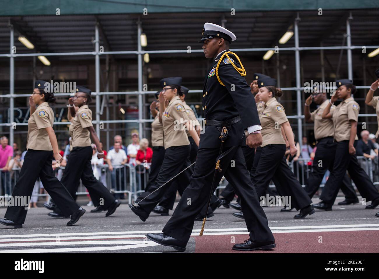 Les gens participent à la 7 octobre 2018 annuelle de la Fête de la Pulaski 81th à New York. Le défilé rend hommage au général Casimir Pulaski, un immigrant polonais qui a commandé la cavalerie américaine pendant la guerre d'indépendance. (Photo par Mohammad Hamja/NurPhoto) Banque D'Images