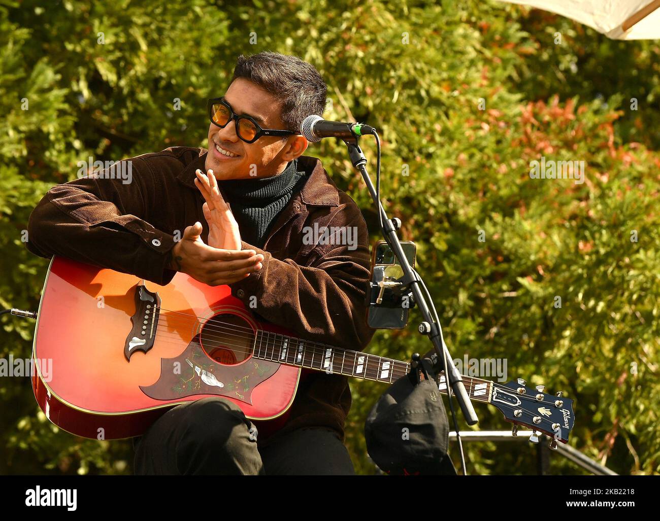 Francisco Martin se produit le jour 2 de Live in the Vineyard 2022 au vignoble Raymond sur 02 novembre 2022 à Napa, Californie. Photo: Casey Flanigan/imageSPACE/Sipa USA Banque D'Images