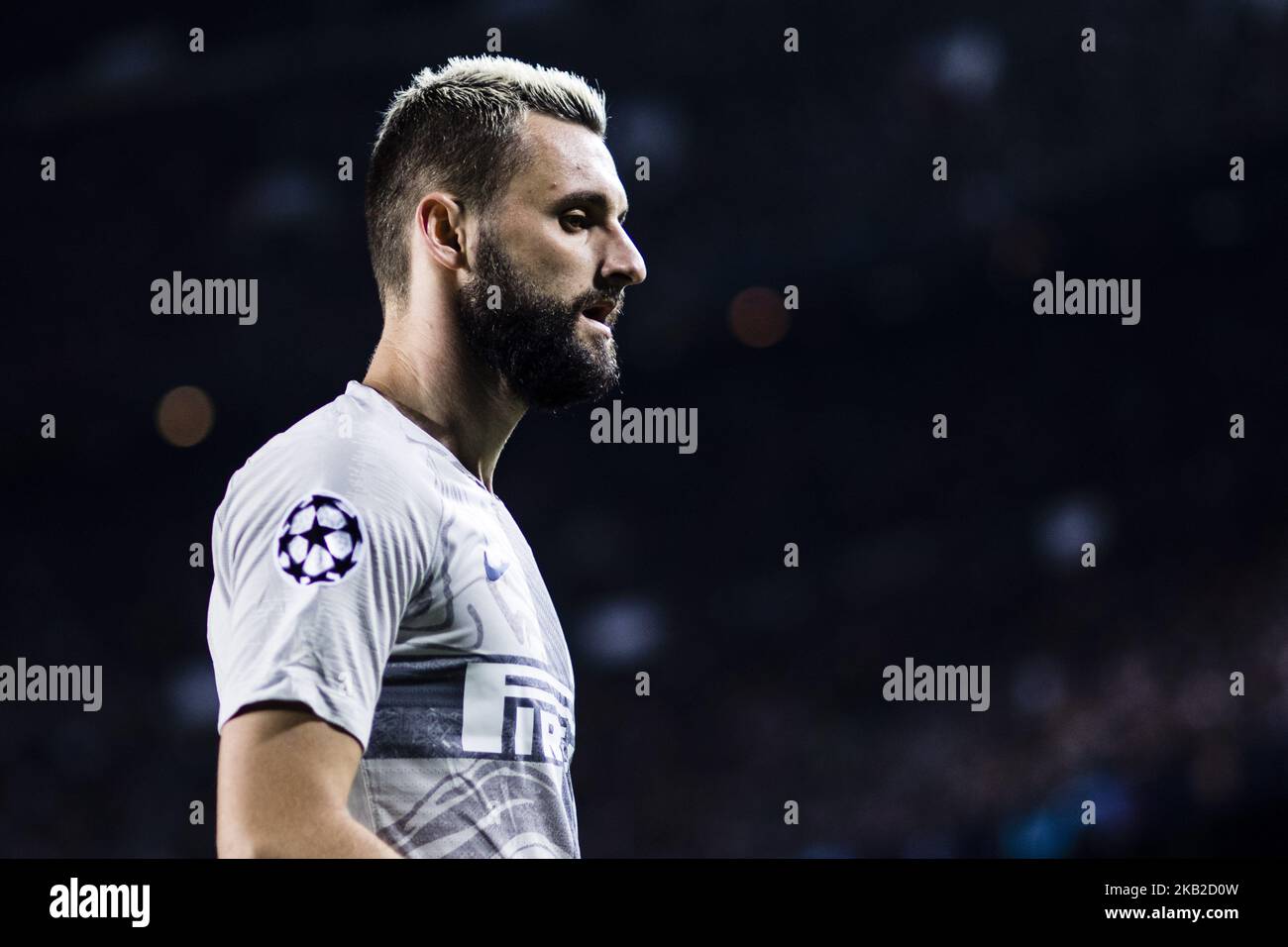 77 Brozovic de Croatie du FC Internazionale Milano pendant le match de l'UEFA Champions League entre le FC Barcelone et le FC Internazionale Milano au Camp Nou Stadium, à Barcelone, le 24 octobre 2018. (Photo par Xavier Bonilla/NurPhoto) Banque D'Images