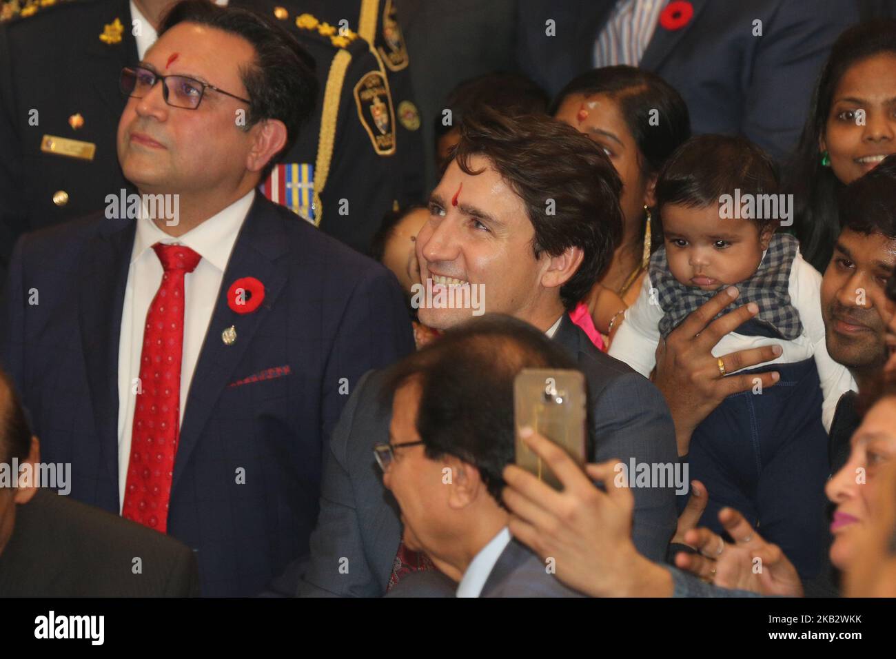 Le premier ministre canadien Justin Trudeau a visité le temple hindou de Vishnu Mandir pendant le festival de Diwali (Deepawali) sur 06 novembre 2018, à Richmond Hill, en Ontario, au Canada. (Photo de Creative Touch Imaging Ltd./NurPhoto) Banque D'Images