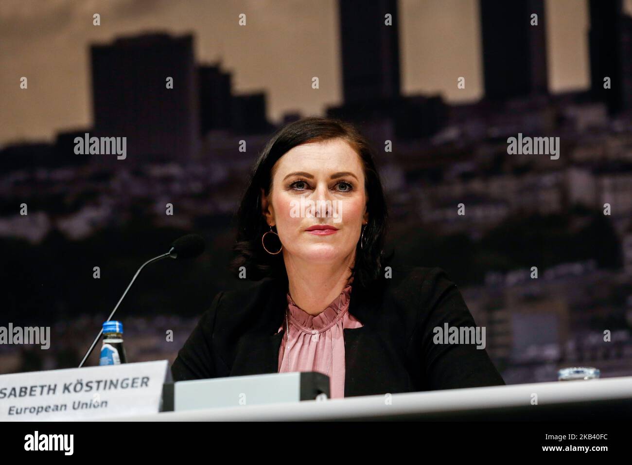 Elisabeth Köstinger, ministre autrichienne du développement durable et du tourisme lors de la conférence de presse de la Conférence des Nations Unies sur le climat COP24 à Katowice, en Pologne, en 10 décembre 2018. COP24 rassemble les parties à la Convention-cadre des Nations Unies sur les changements climatiques (CCNUCC). (Photo par Dominika Zarzycka/NurPhoto) Banque D'Images